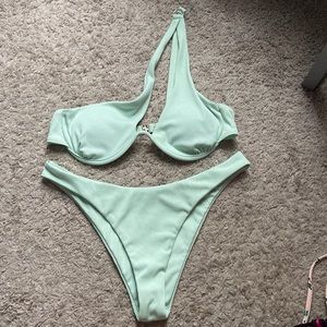 Shein bikini set! Size medium